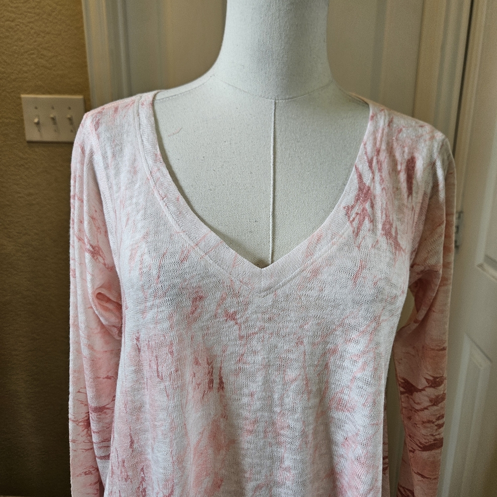Nally & Millie Pink Marble Print V-Neck Tunic Top – Size XS - Picture 3 of 14